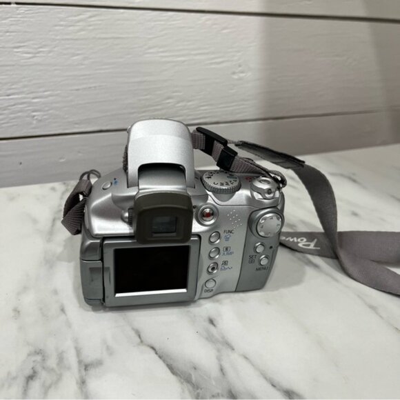 Canon PowerShot for parts/repair - Picture 4 of 7